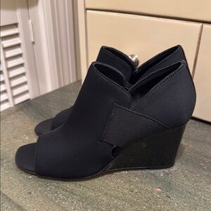 Donald J. Pliner Black Wedge Peep-Toe Booties